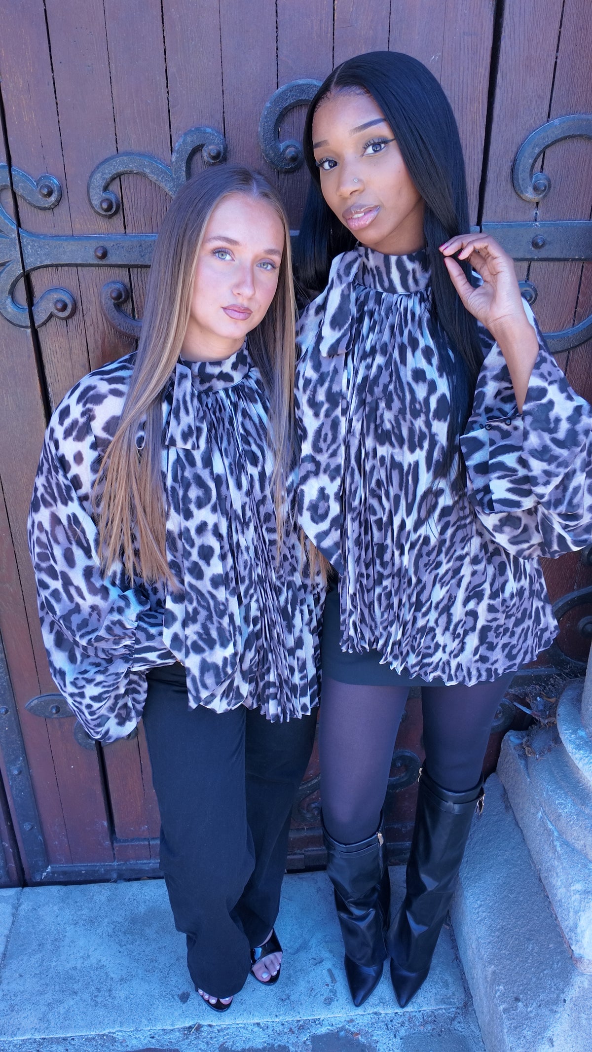Blouse léopards manches bouffantes abricot clair